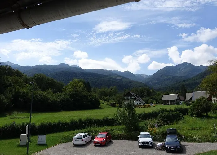 Booa Irena アパート ボーヒニ