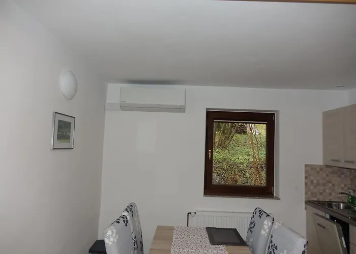 Booa Irena アパート ボーヒニ